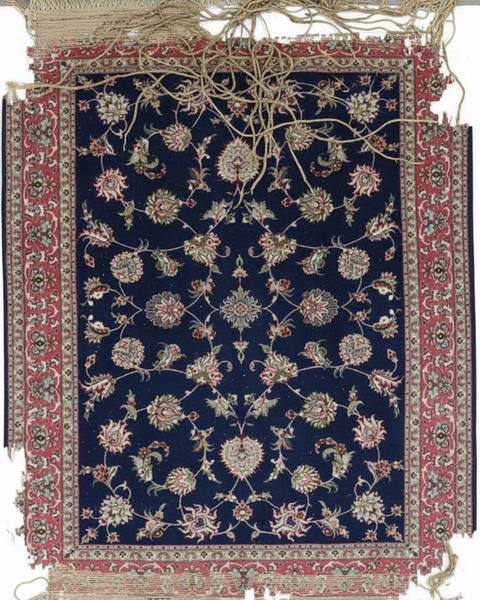 Tapis Tabriz 1890 avant restauration — franges déchirées en lambeaux